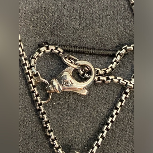 Authentic David Yurman Petite Albion White Topaz Diamond Sterling Necklace 🤍🩶🌻 - Picture 11 of 14